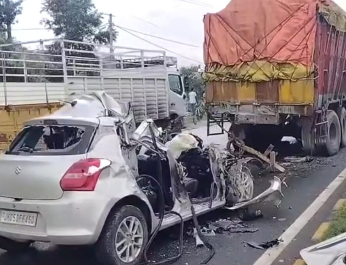 झारखंड की मंत्री दीपिका पांडेय सिंह की बेटी समेत दो युवतियों और दो युवकों ने गंवाई जान