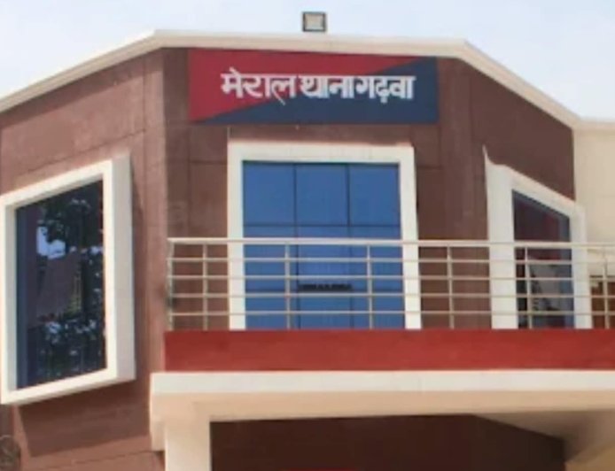 तेज रफ्तार बाइक डिवाइडर से टकराई, युवक गंभीर